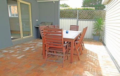 Bright And Breezy - Accommodation 4U 3