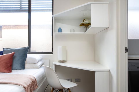 Bright Studio Steps From Westmead Hospital - Accommodation 4U 2