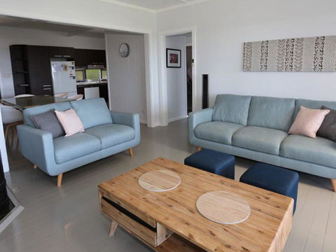 Brilliant Ocean Views - Accommodation 4U 1