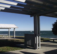 Bring the family dog and the boat to Welsby Pde Bongaree - Accommodation 4U