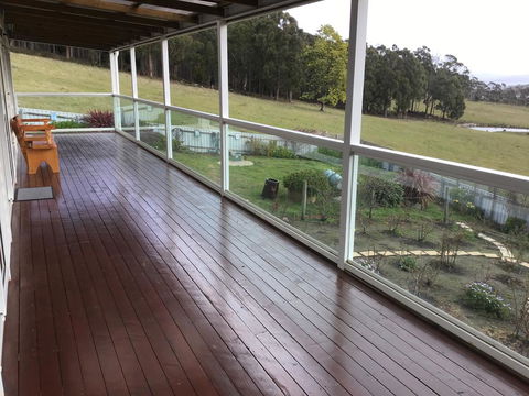 Bruny Sunset Beach GateAway - Accommodation 4U 2