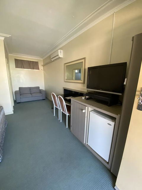 Bucketts Way Motel Gloucester - Accommodation 4U 2