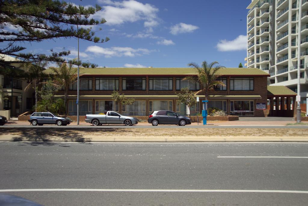 Glenelg SA Accommodation 4U