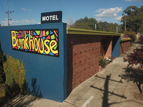 Bunkhouse Motel - Accommodation 4U 0