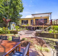 CABARITA BEACH BLISS - HOLIDAY HOME ON THE LAKE - Accommodation 4U