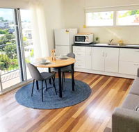 Cabin in the Sky Glorious Views to Magnetic Island - Accommodation 4U