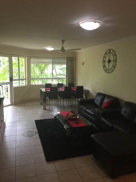 Cairns Golf Course Apartment - Accommodation 4U 3