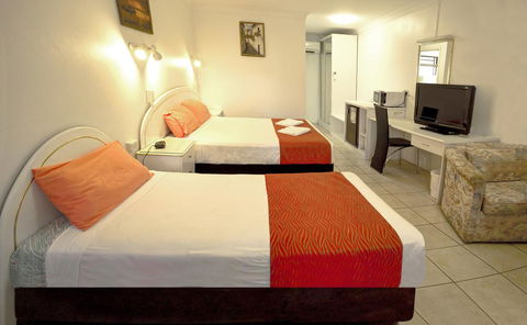 Calico Court Motel - Accommodation 4U 1