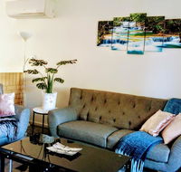 Camelias Boutique Cottage in Dianella - Accommodation 4U