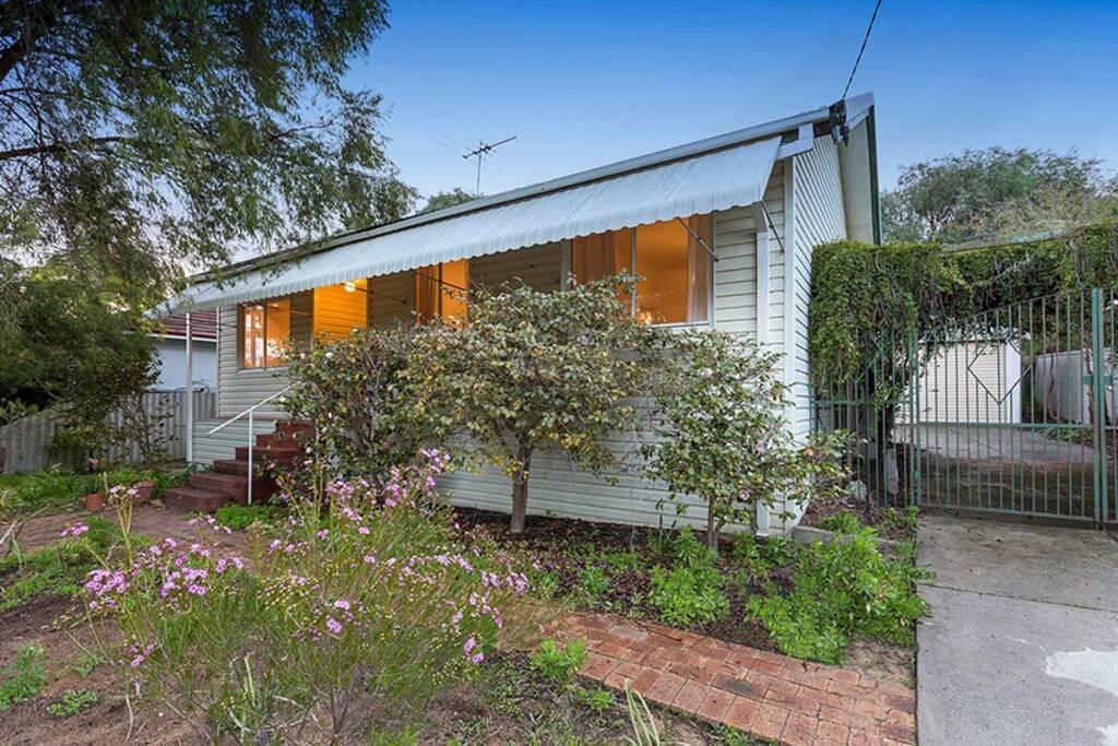 Calista WA Accommodation 4U