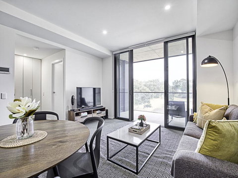 CANBERRA CHIC-hosted By:L'Abode Accommodation - Accommodation 4U 2