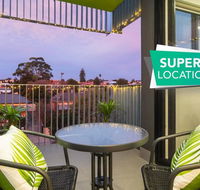 Canopy  44-Minutes from the CBD Train and Cafes - Wifi - Nespresso - Amenities - Accommodation 4U