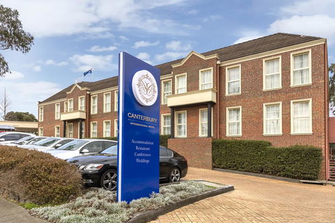 Canterbury International - Accommodation 4U 2