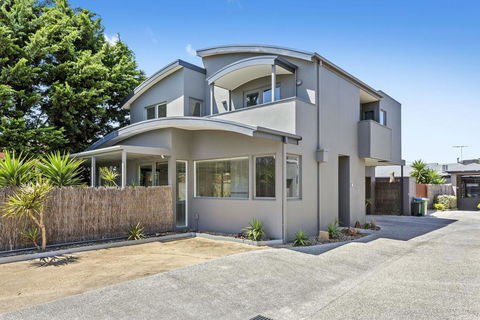 CAPEL'S REST - CAPEL SOUND - Accommodation 4U 0