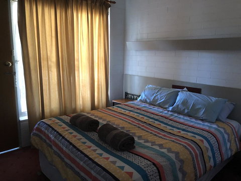 Capri Motel - Accommodation 4U 2