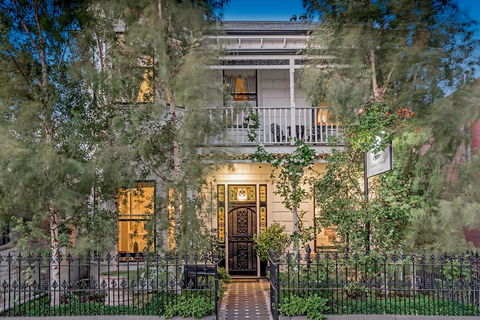 Captains Retreat Apartments And Cottages - Accommodation 4U 0