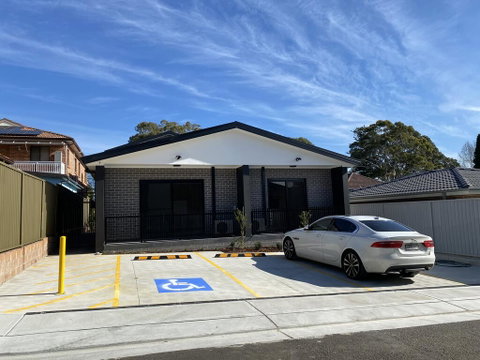 Carlton 6 - Accommodation 4U 2