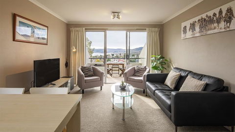 Cascades 18/3 Kurrajong Street - Accommodation 4U 0