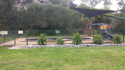 Castle Motel - Accommodation 4U 2