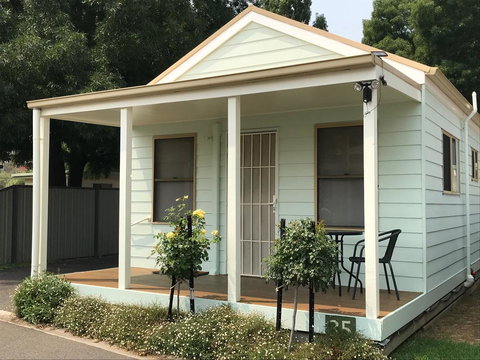 Castlemaine Central Cabin & Van Park - Accommodation 4U 2