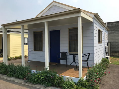 Castlemaine Central Cabin & Van Park - Accommodation 4U 3