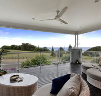 Caves Luxury Beachside Escape - literally across the road from Surf Club - Accommodation 4U