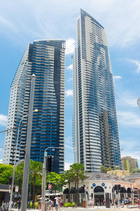 Cavill Avenue Luxury Private Apartments - Accommodation 4U 3