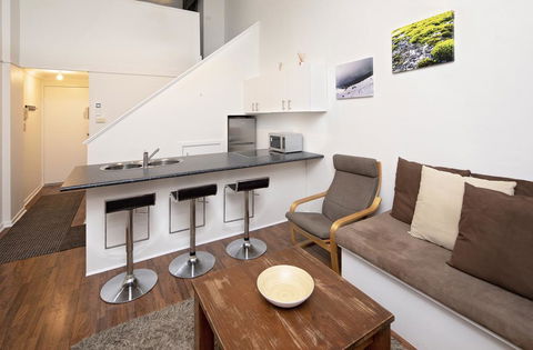 Central Abode-Modern Apartment In The Heart Of Jindabyne - Accommodation 4U 1