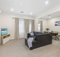 Central and Charming on Wallace - Accommodation 4U
