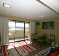 Central Park 10/1 Snowy River Avenue - Accommodation 4U
