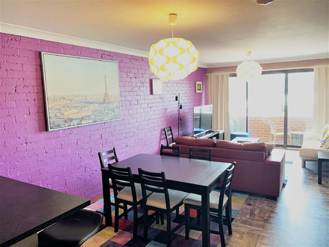 Central Park 14 - Centrally Located With Views To The Mountains - Accommodation 4U 2