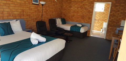 Centrepoint Motel Deniliquin - Accommodation 4U 0
