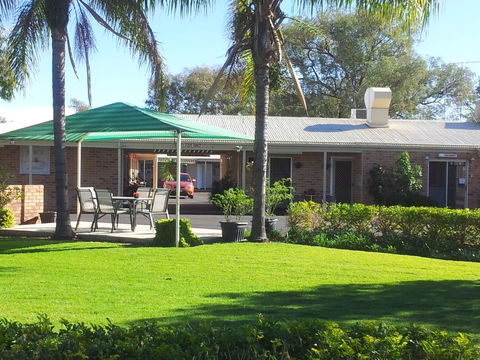 Charleville Waltzing Matilda Motor Inn - Accommodation 4U 0