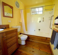 Cherry Plum Cottages - Accommodation 4U