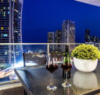 Circle on Cavil Holidays Gold Coast - Accommodation 4U