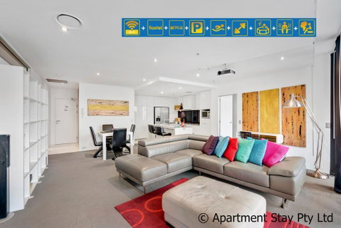 Circle On Cavill - Private Apartments - Apartment Stay - Accommodation 4U 1