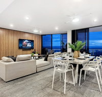 Circle On Cavill Subpenthouse - Accommodation 4U