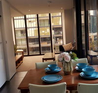 City apartment with river view - Accommodation 4U