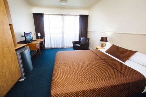 City Oasis Inn - Accommodation 4U 1