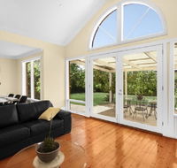 City to Beach - Free WIFI - Free 3 car parking - Great location - Accommodation 4U