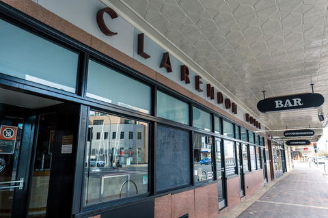 Clarendon Hotel - Accommodation 4U 1