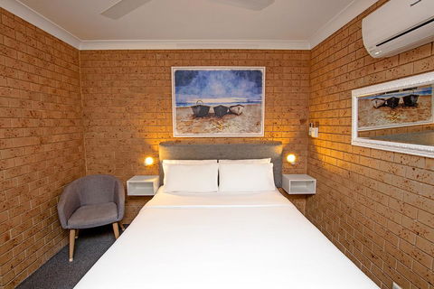 Coast Inn Motel - Accommodation 4U 3