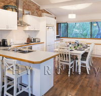 Coastal Cottage - Accommodation 4U