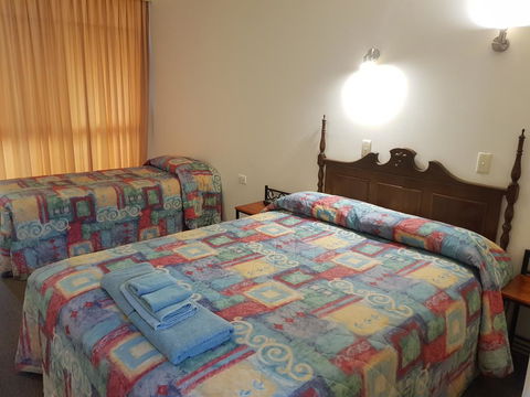 Cobb Inlander Motel - Accommodation 4U 2