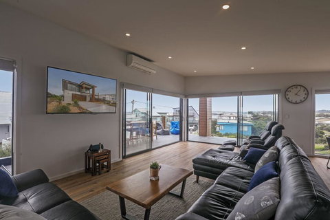 Coffs At Surf Beach Phillip Island - Accommodation 4U 2