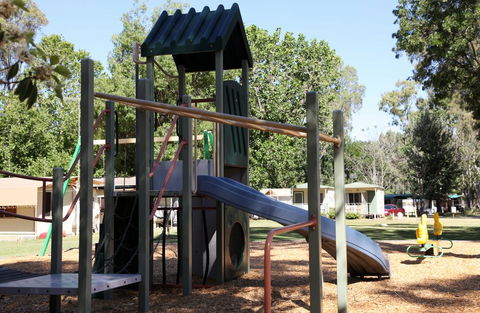 Cohuna Waterfront Holiday Park - Accommodation 4U 1