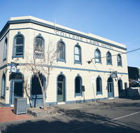 College Lawn Hotel - Accommodation 4U