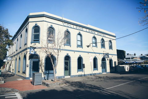 College Lawn Hotel - Accommodation 4U 0