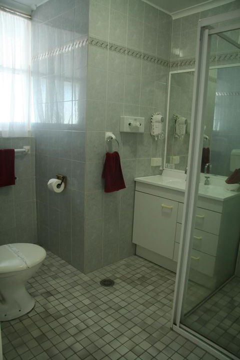 Colonial Court Motor Inn - Accommodation 4U 3