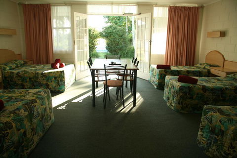 Colonial Court Motor Inn - Accommodation 4U 2